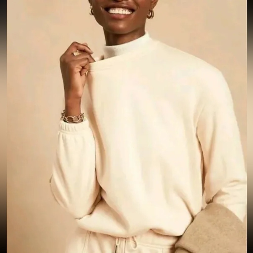 BANANA REPUBLIC COZY VELOUR-LINED BUBBLE-SLEEVE
SWEATSHIRT XXL in Cream